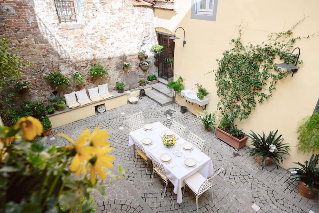Corte Paolina - Charming Courtyard Inside Lucca Eksteriør billede